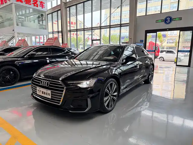Audi A6L 2021 — купить из Китая под заказ