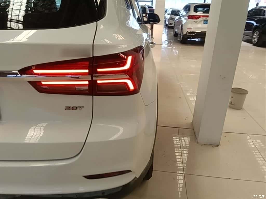 Roewe RX5, 2021 8