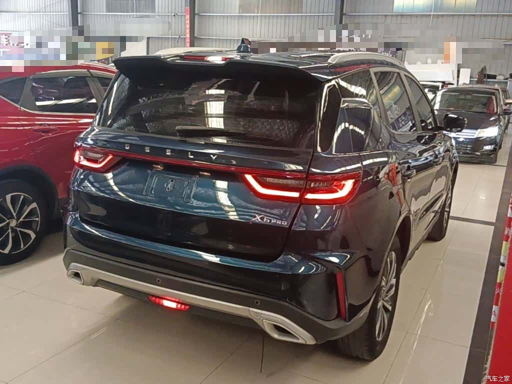 Geely X6, 2022 7