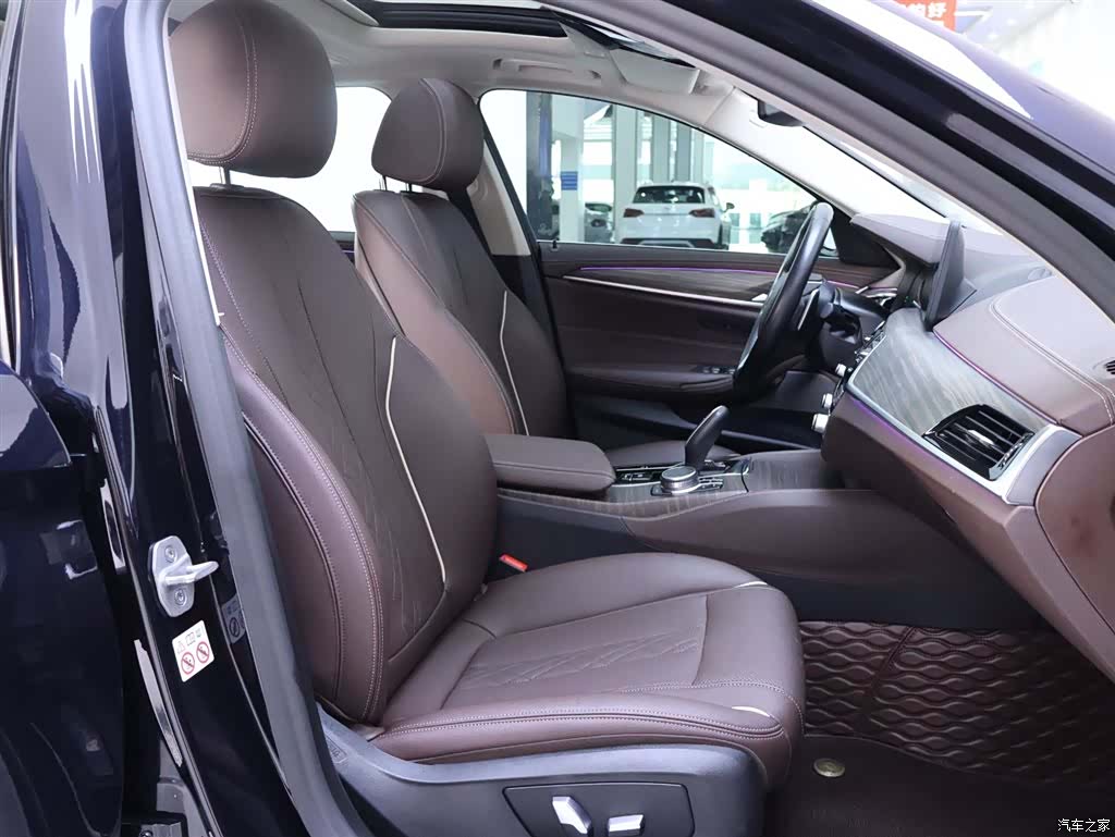 BMW 5 Series, 2021 22