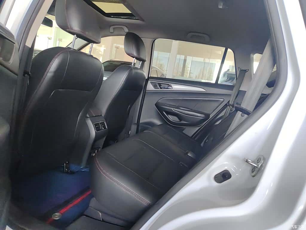 Changan CS75, 2016 13