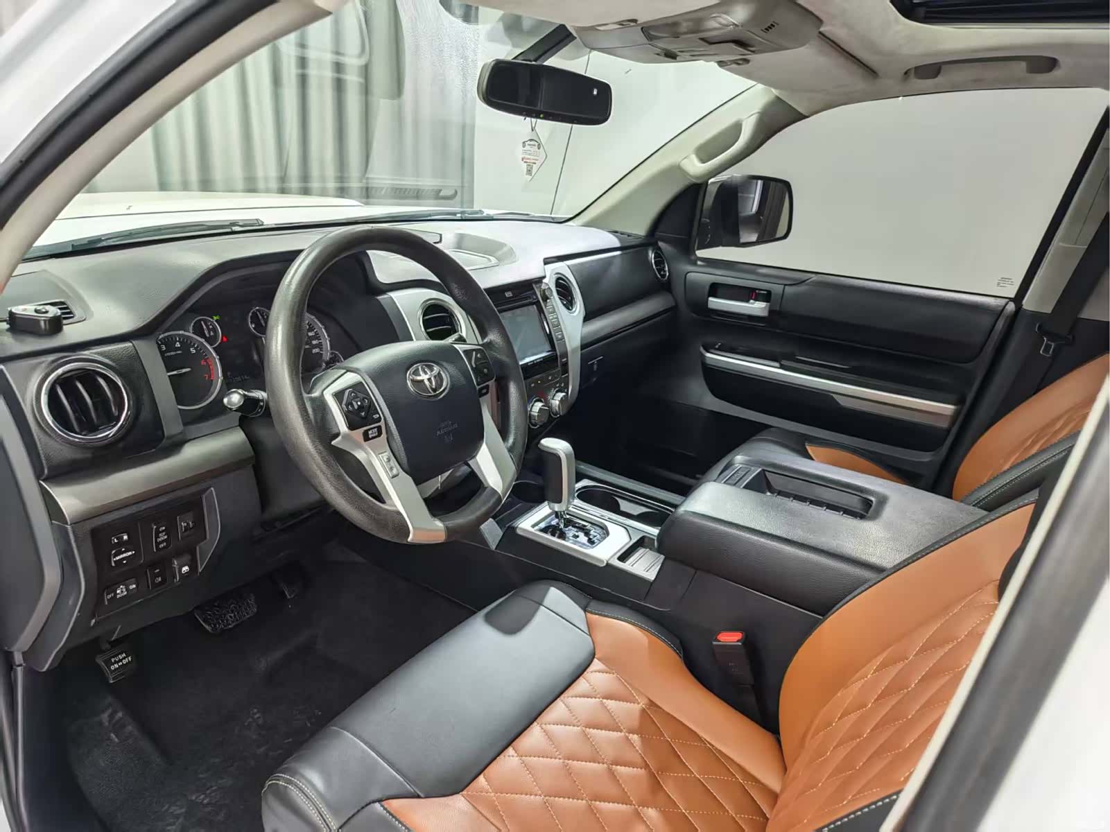 Toyota Tundra, 2016 4