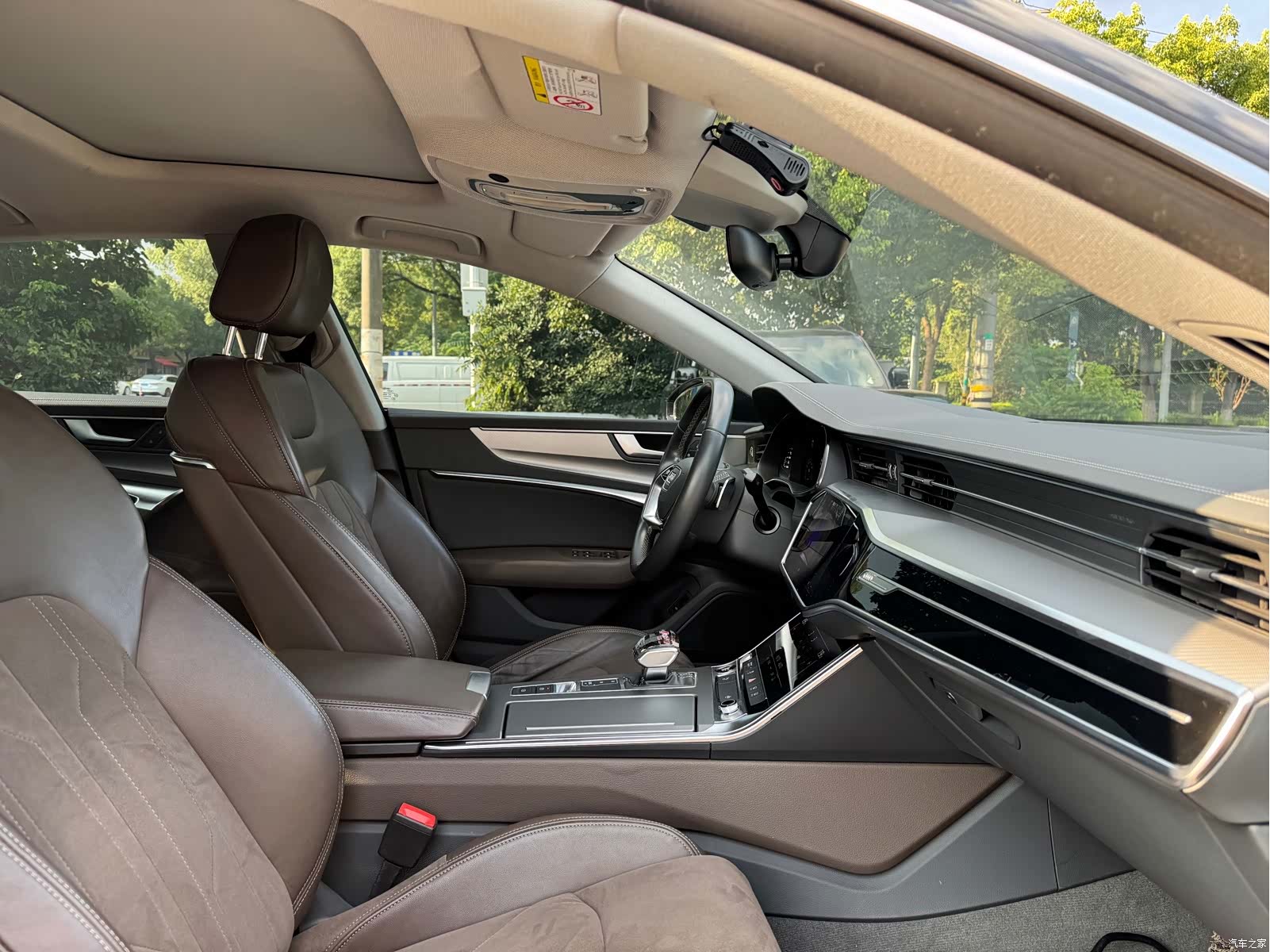 Audi A7L, 2023 19