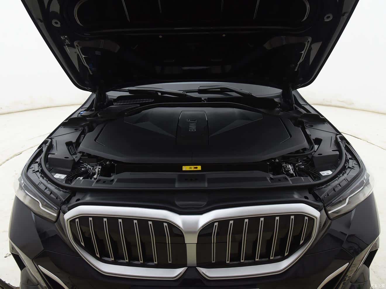 BMW i5, 2024 15
