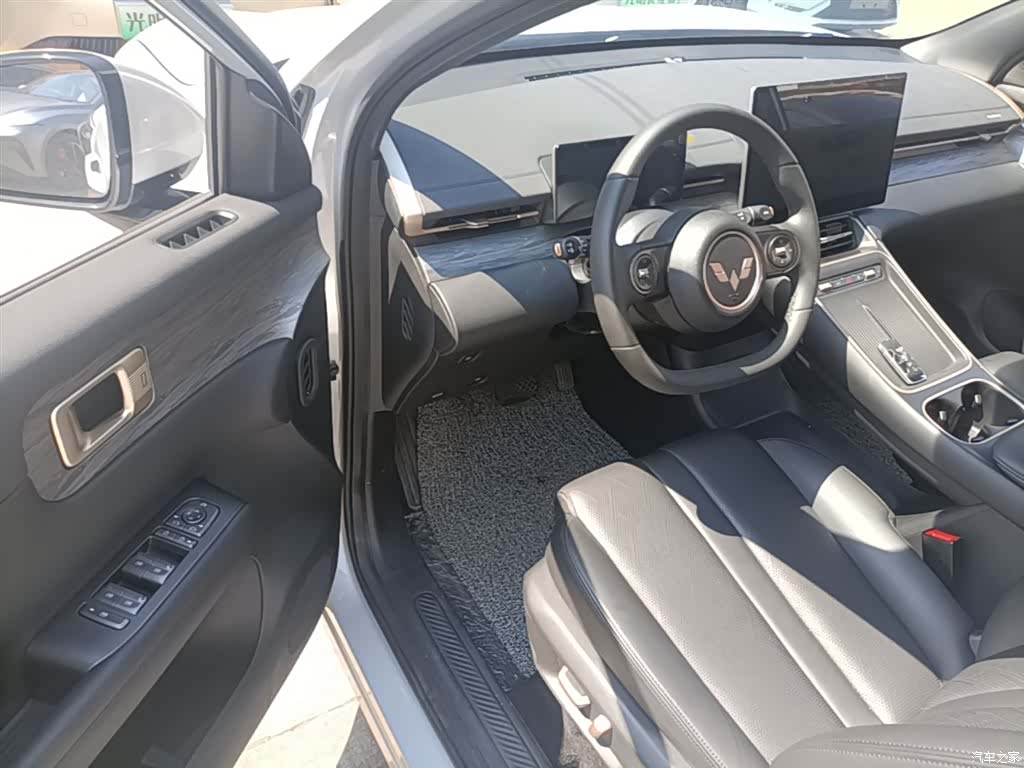 Wuling Starlight, 2025 16