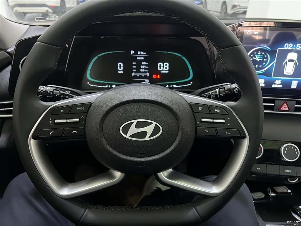 Hyundai Elantra, 2023 12