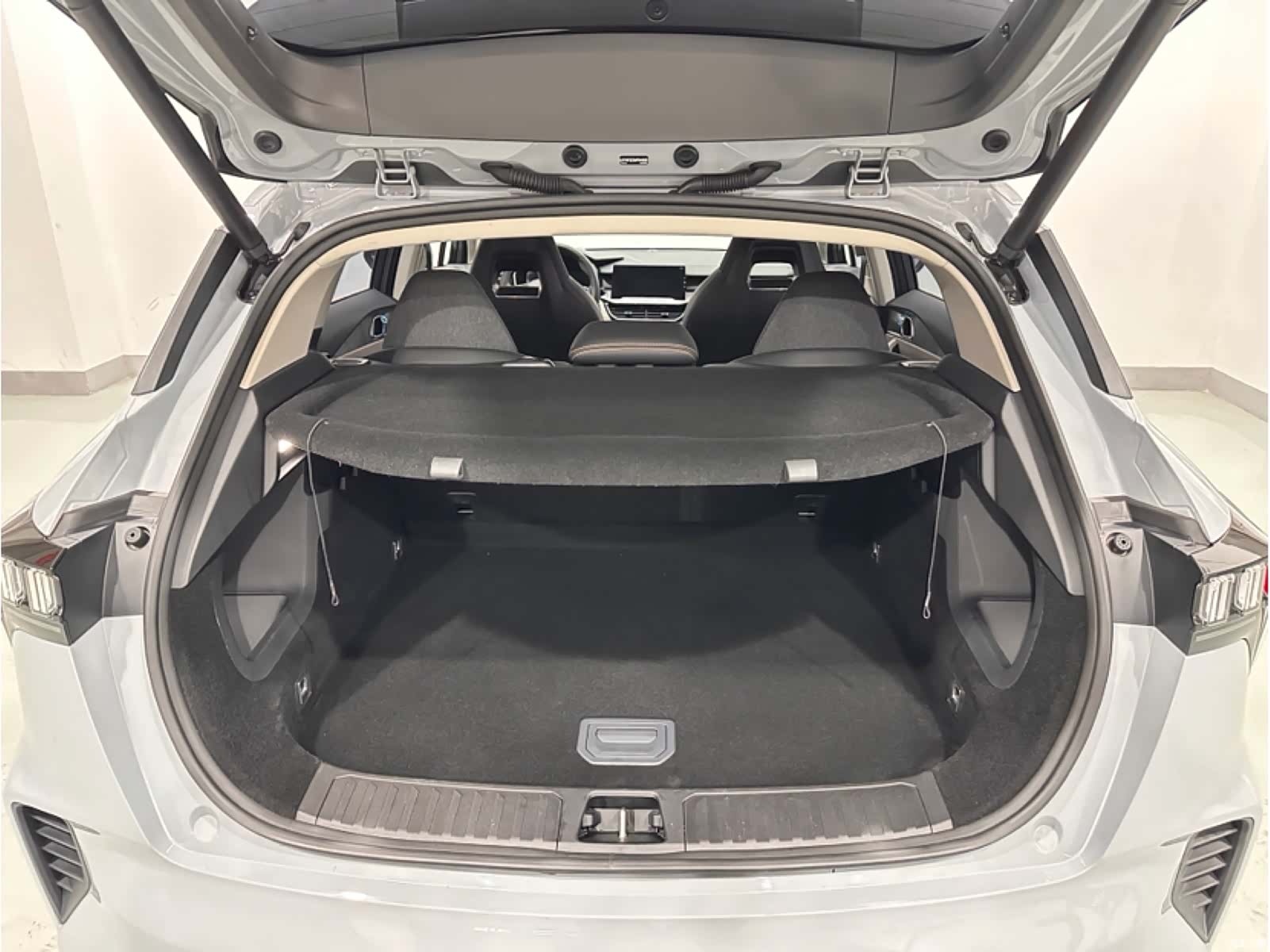 Lynk & Co 02, 2021 6
