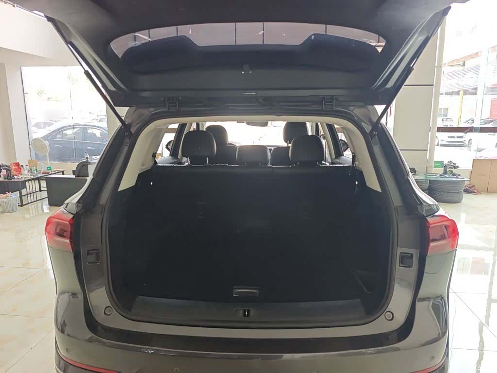 Roewe RX5, 2023 15