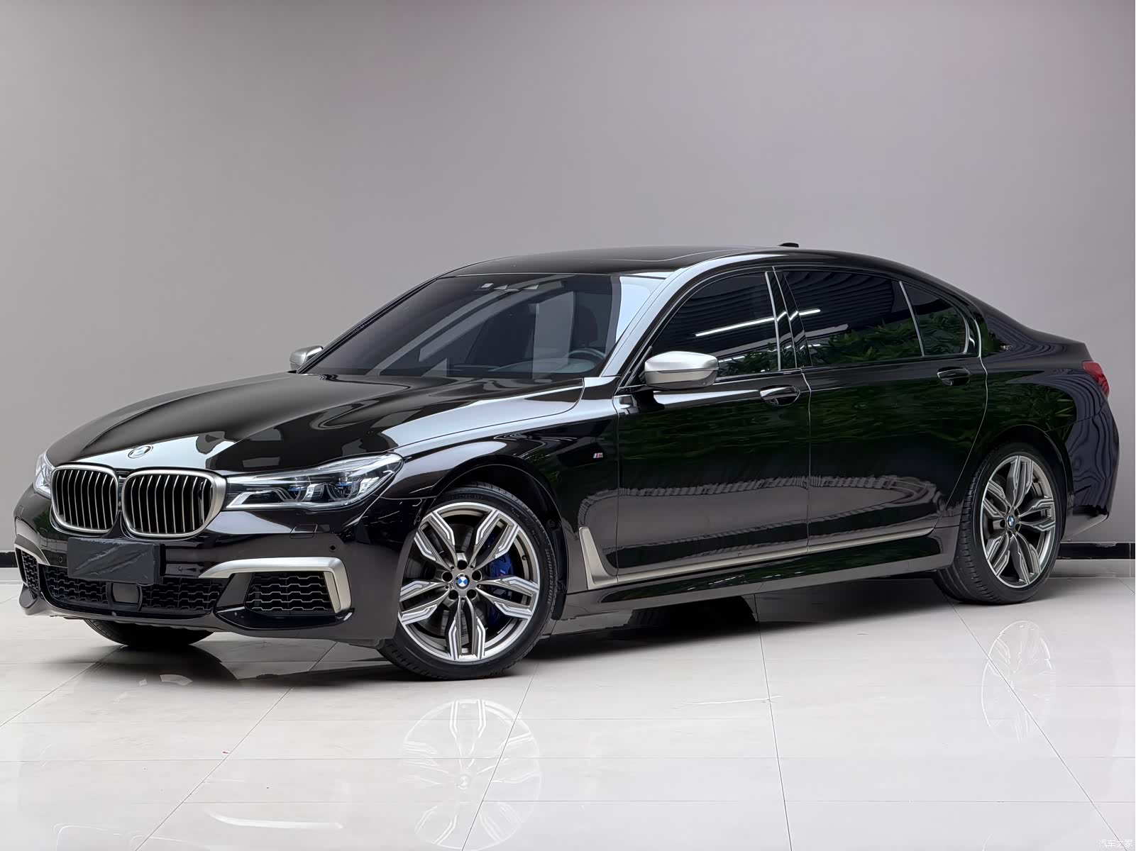 BMW 7 Series, 2018 1