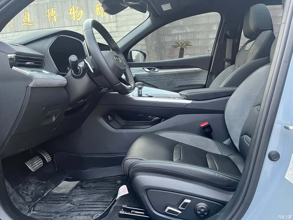 Geely Preface, 2023 18