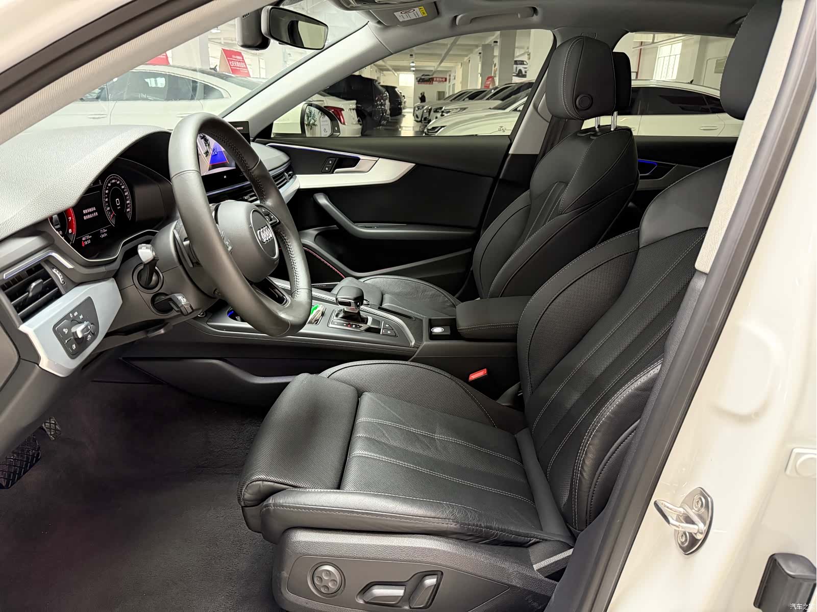 Audi A4L, 2021 10