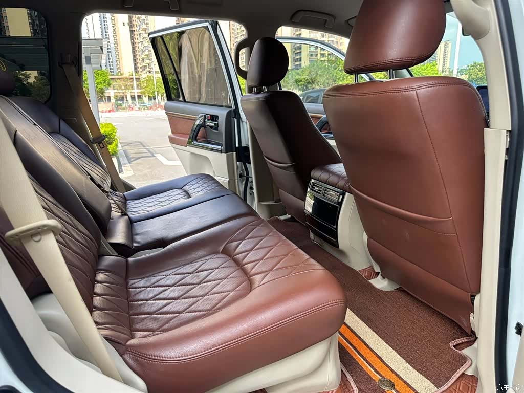 Toyota Land Cruiser, 2020 16