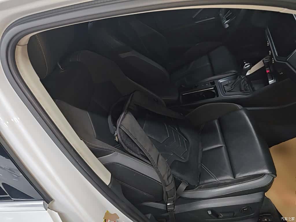 Audi Q3, 2021 25