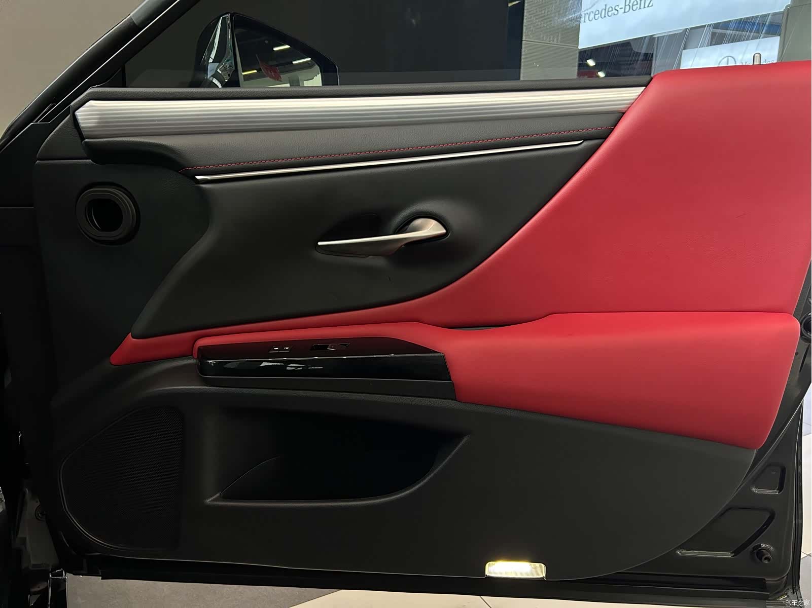 Lexus ES, 2022 16
