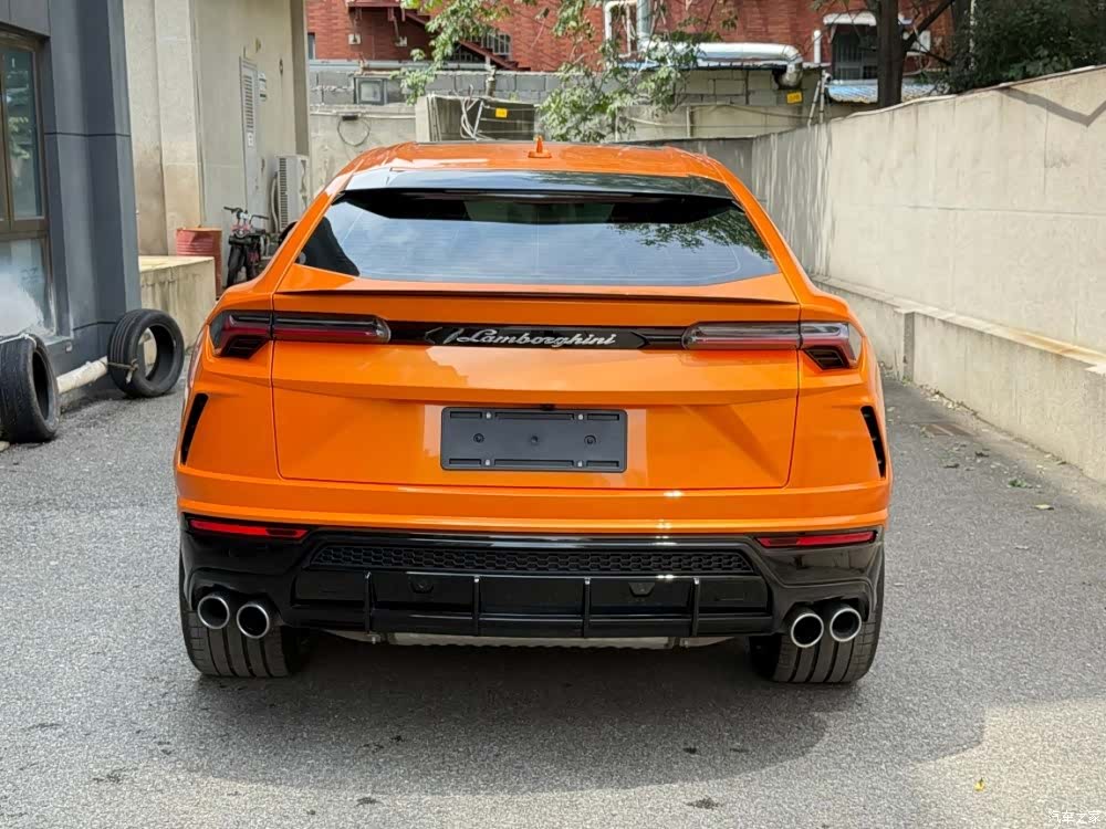 Lamborghini Urus, 2023 31