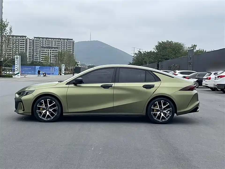 Trumpchi Shadow Leopard