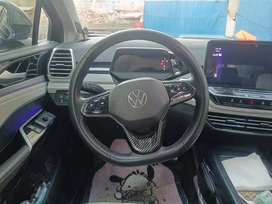 Volkswagen ID.6 CROZZ