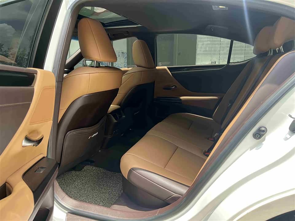 Lexus ES Lexus ES