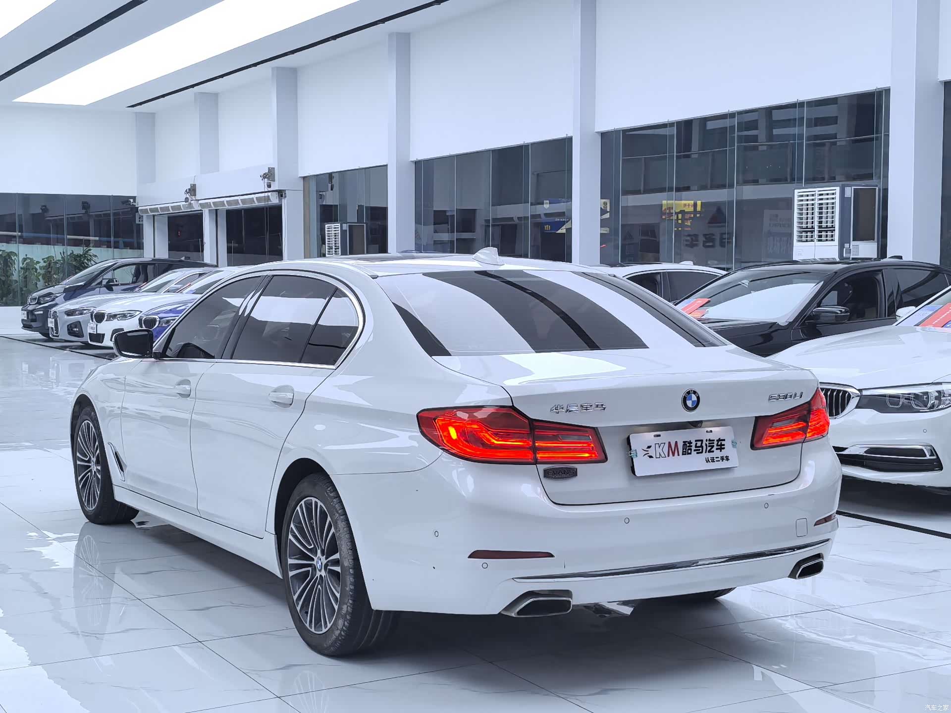 BMW 5 Series, 2019 16