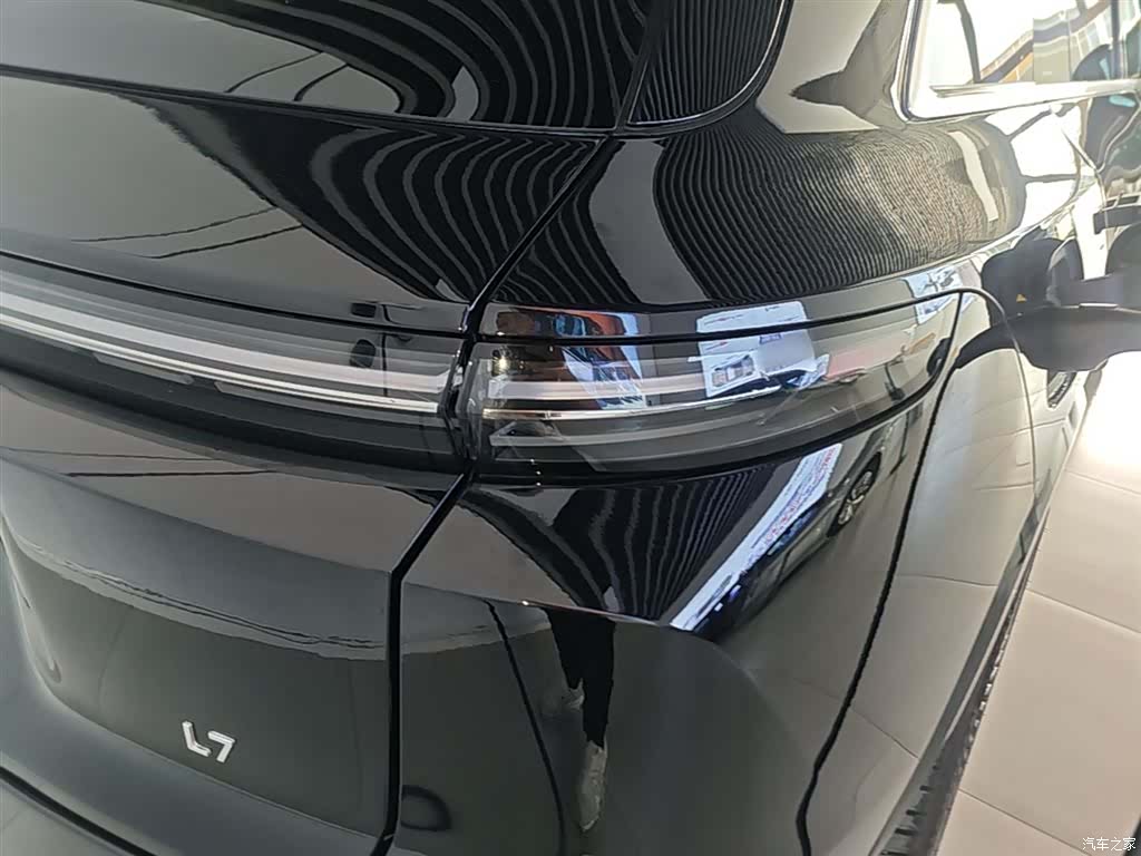 Li Auto L7, 2025 8