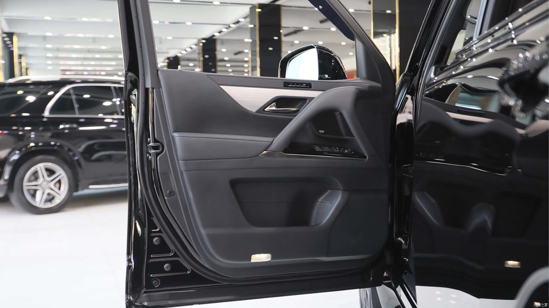 Lexus LX, 2024 6