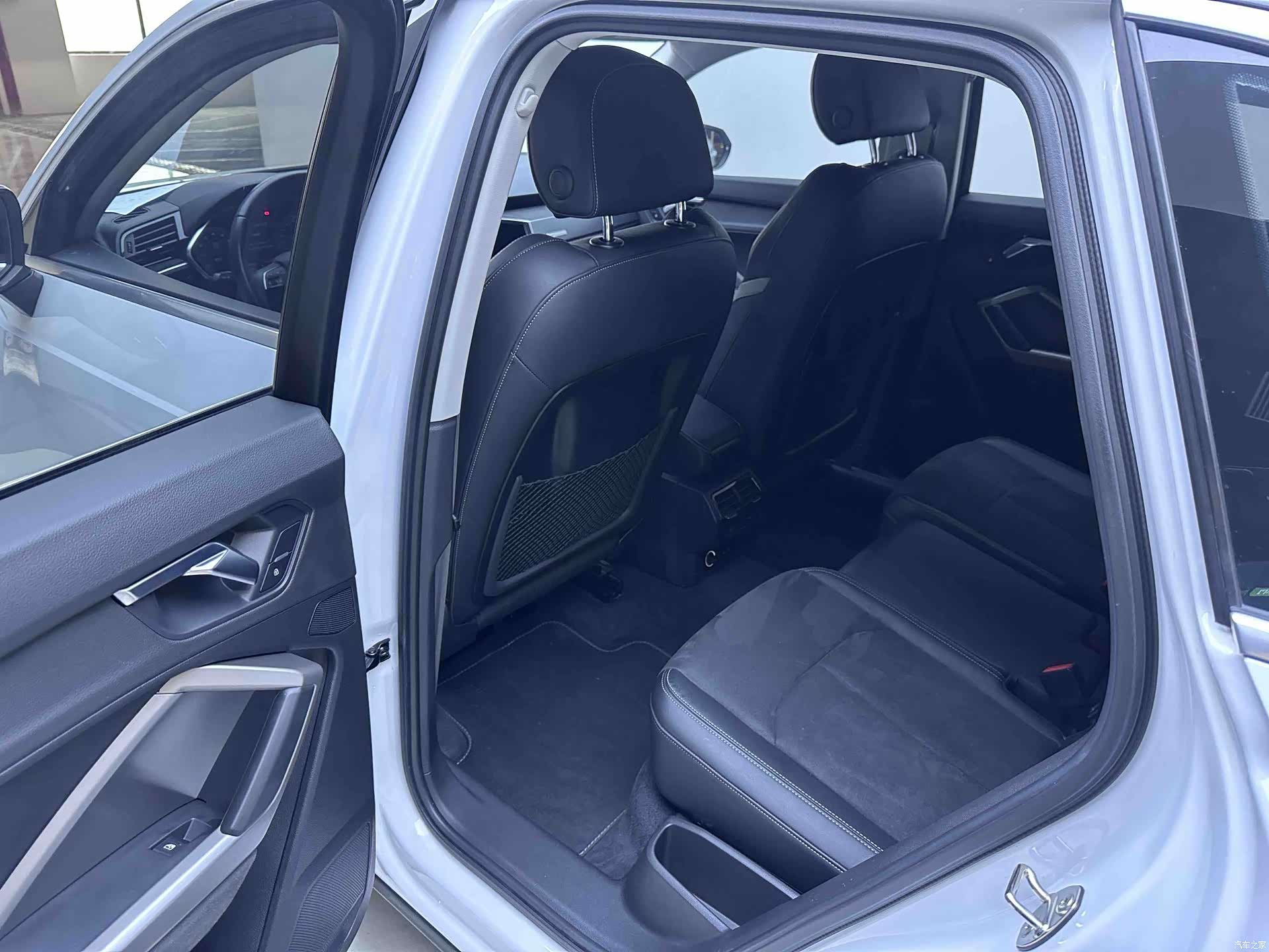 Audi Q3, 2023 10