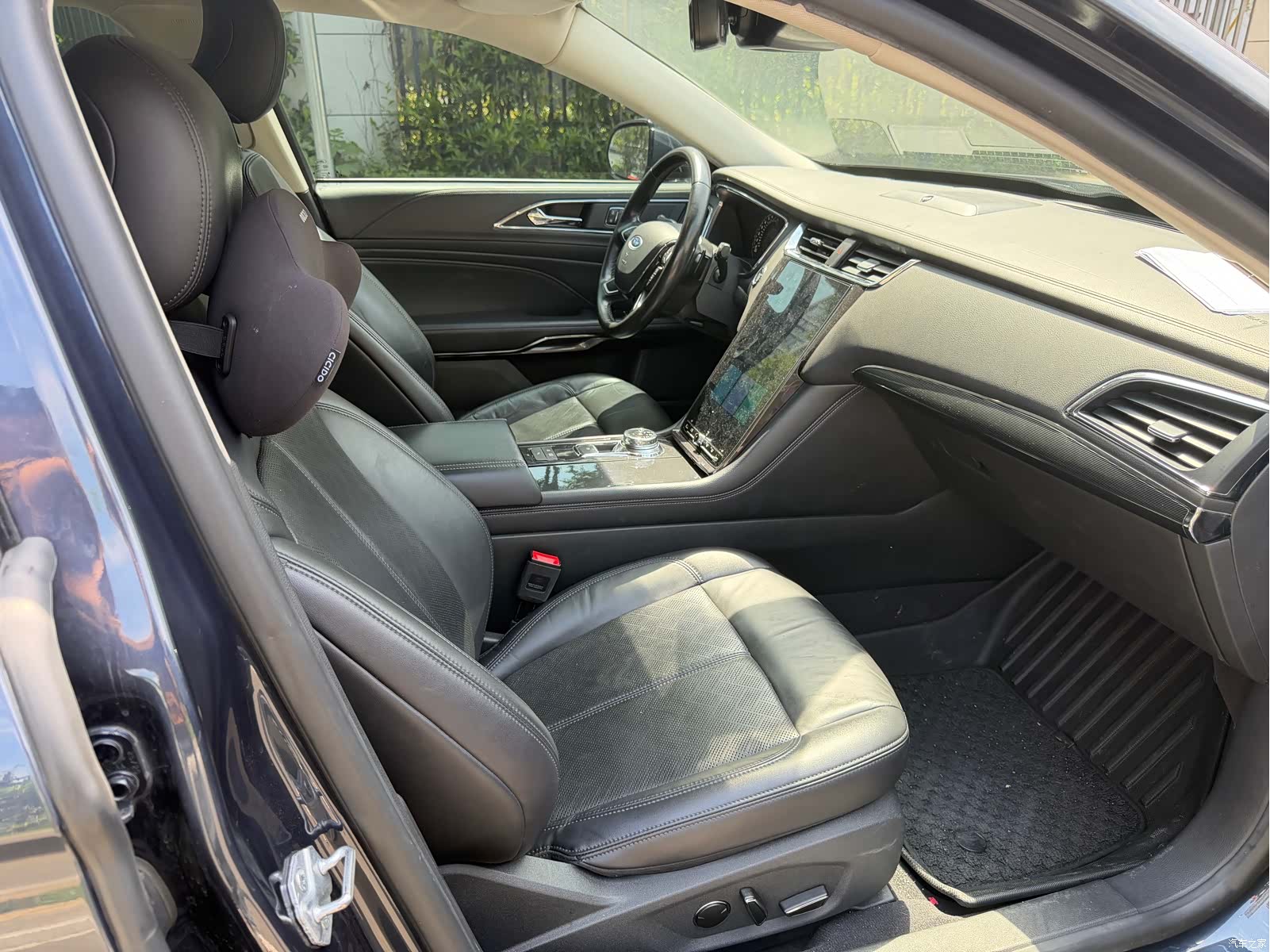 Ford Taurus, 2020 9