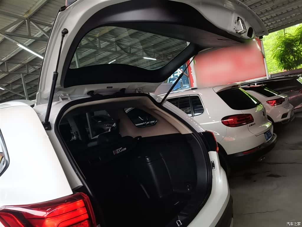 Mitsubishi Outlander, 2018 15