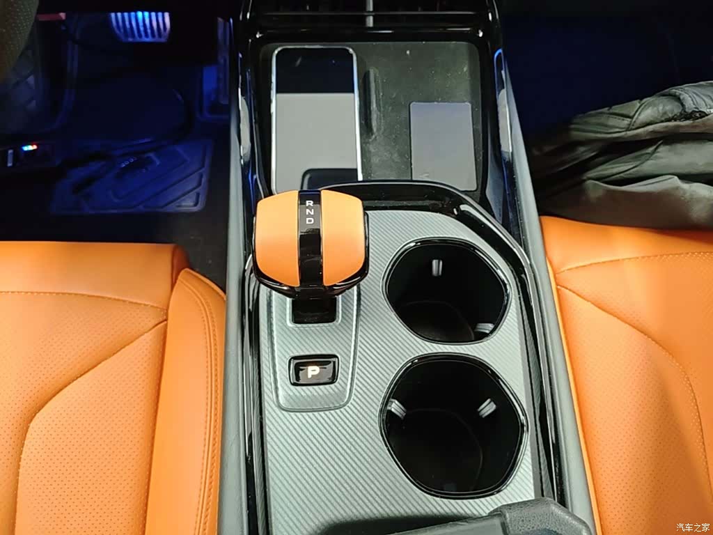 Changan UNI-V, 2025 14