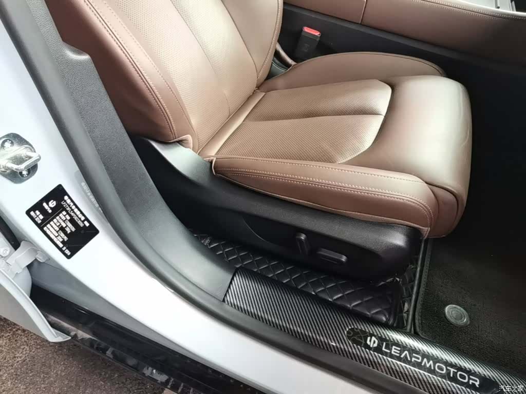Leapmotor C01, 2023 25
