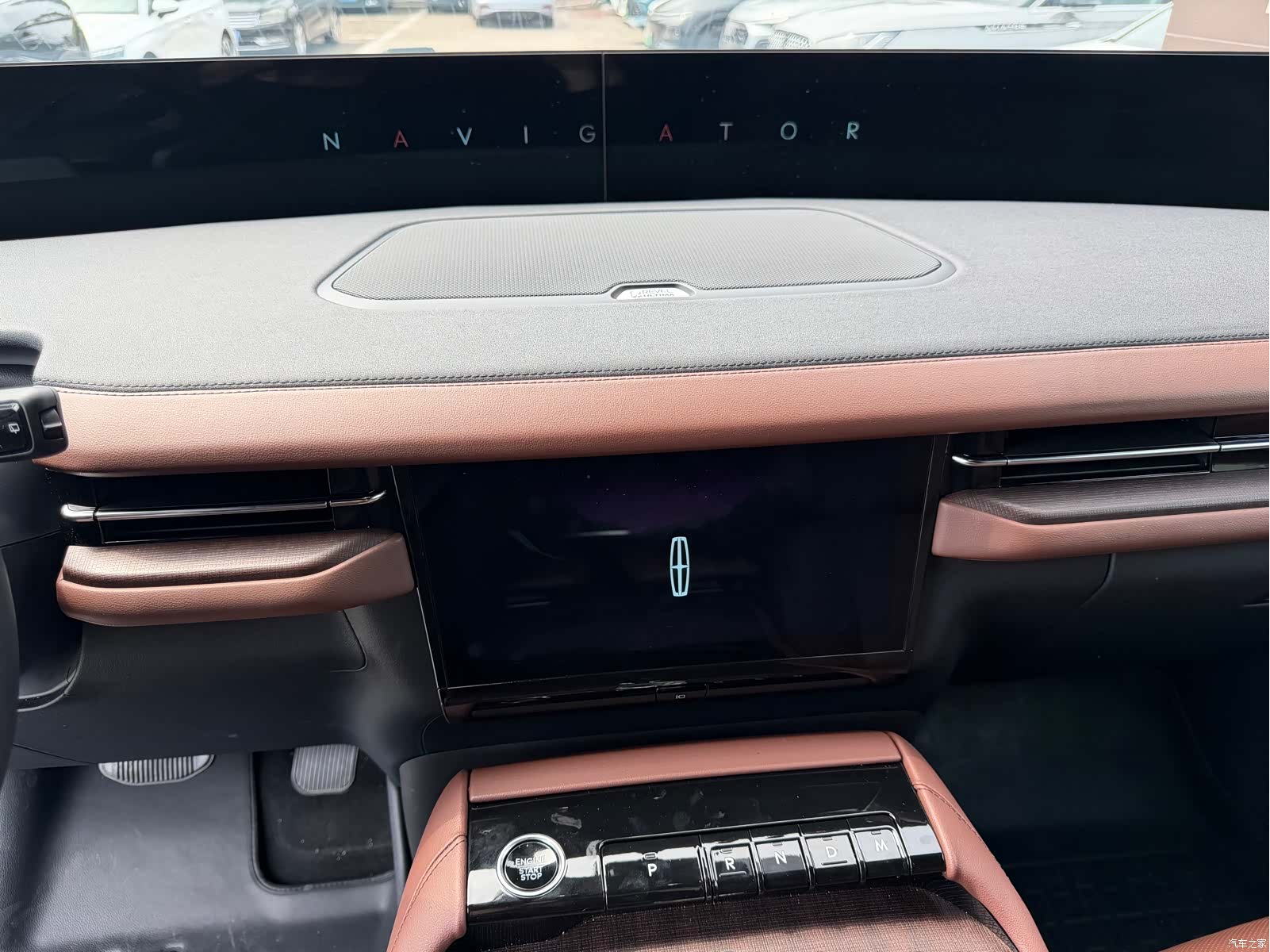 Lincoln Navigator, 2025 7