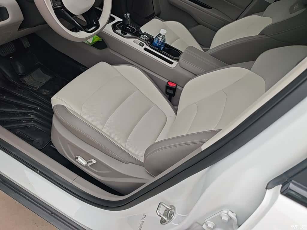 Geely Icon, 2025 15