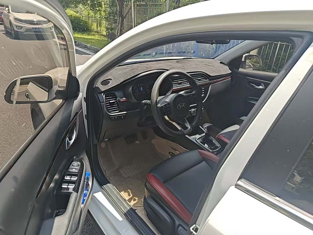 Kia KX, 2018 16