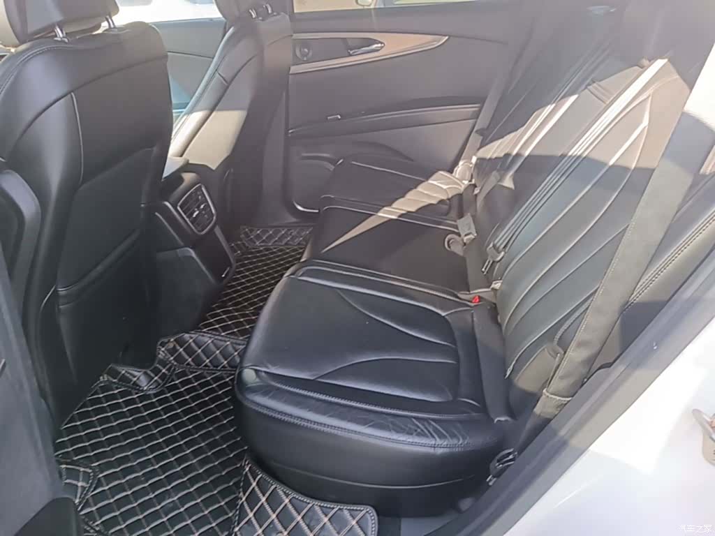 Lincoln MKX, 2016 13