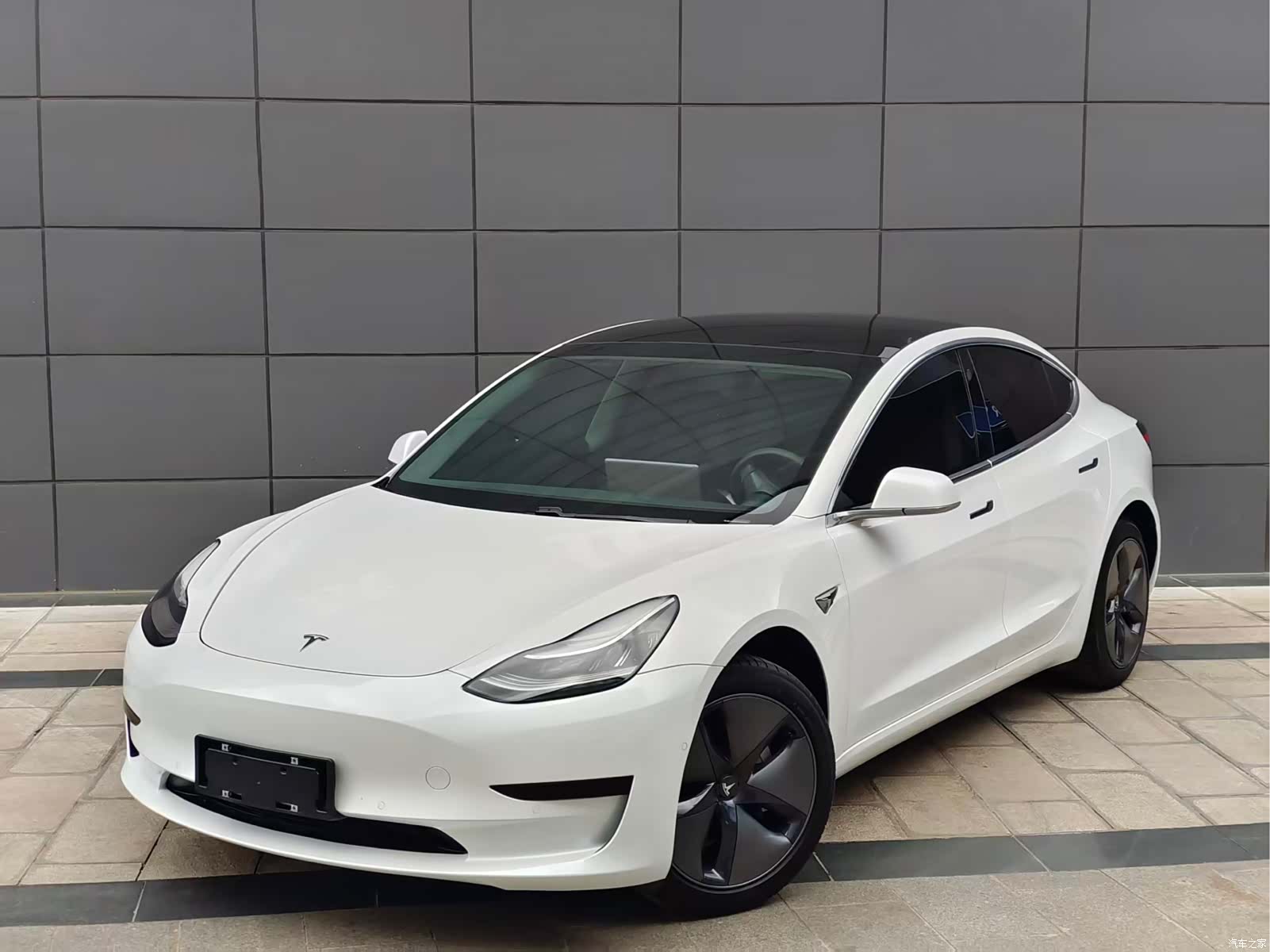 Tesla Model 3, 2020 1