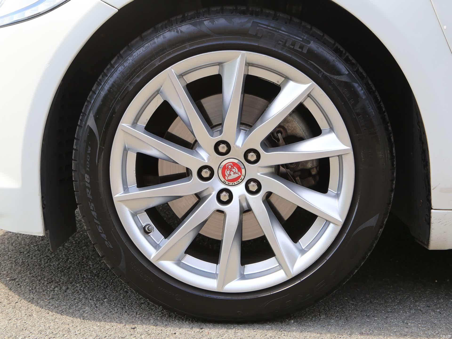 Jaguar XF, 2016 17