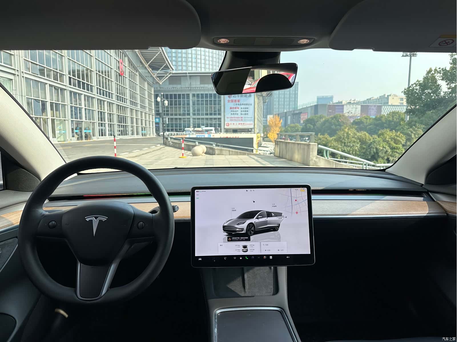 Tesla Model 3, 2023 все фото