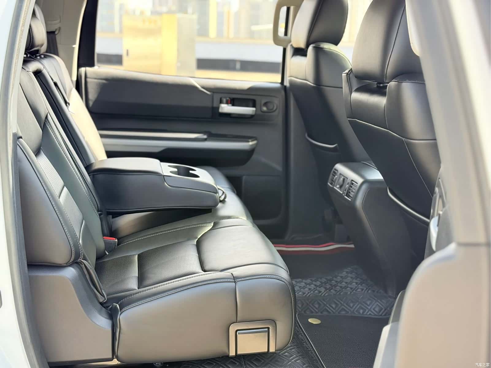 Toyota Tundra, 2020 14