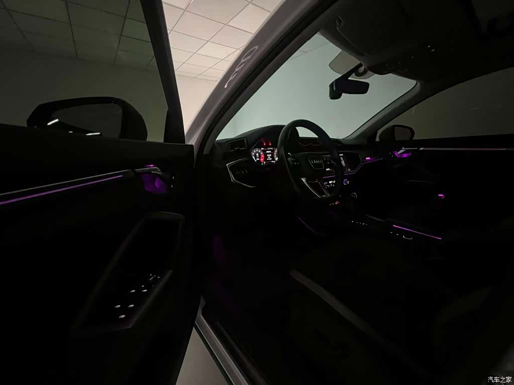 Audi Q3, 2022 9