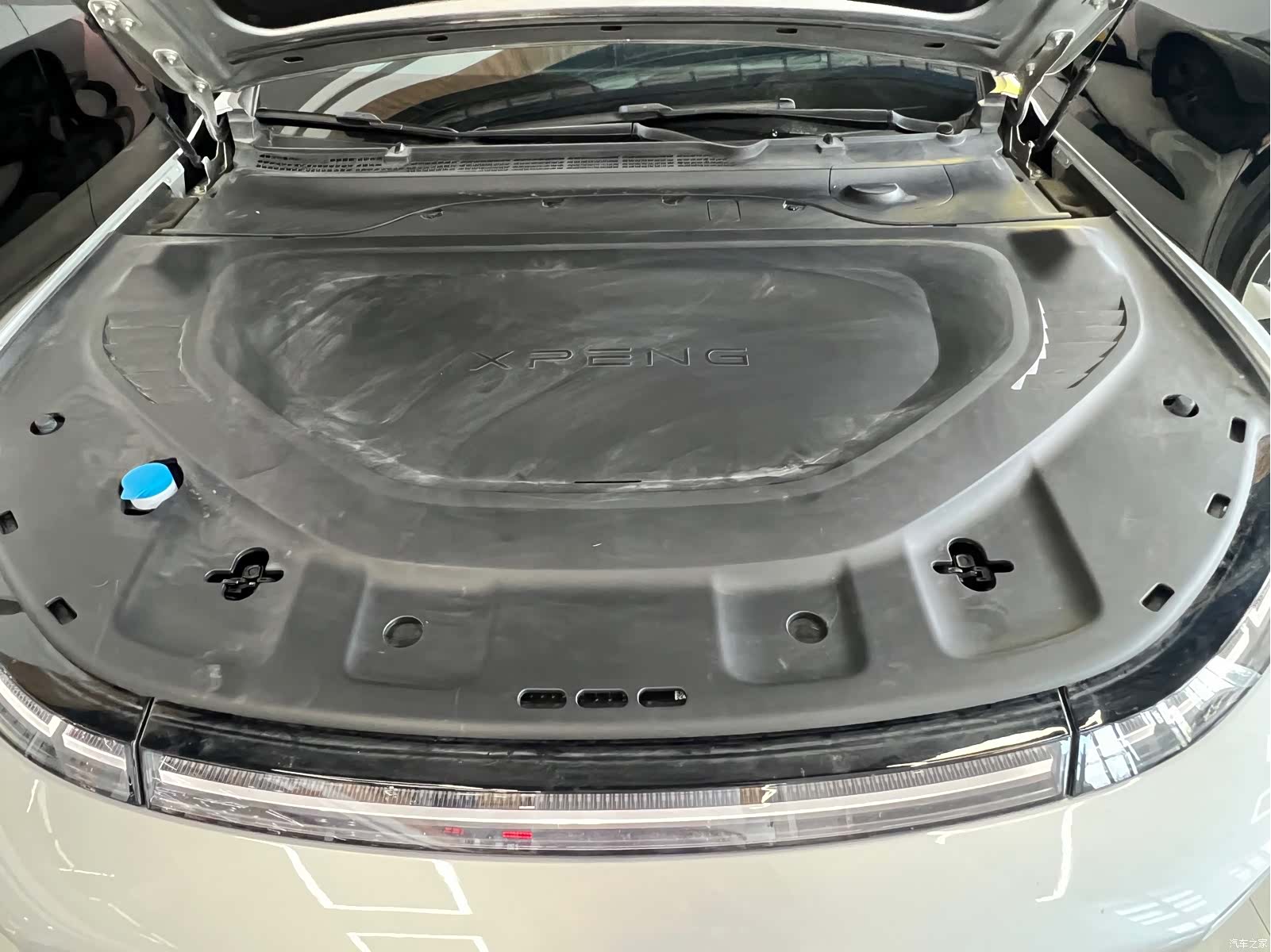 Xpeng P7, 2023 17