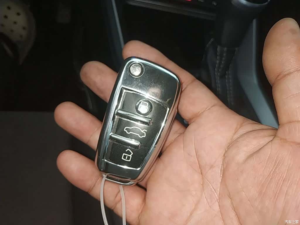Audi Q3, 2021 9