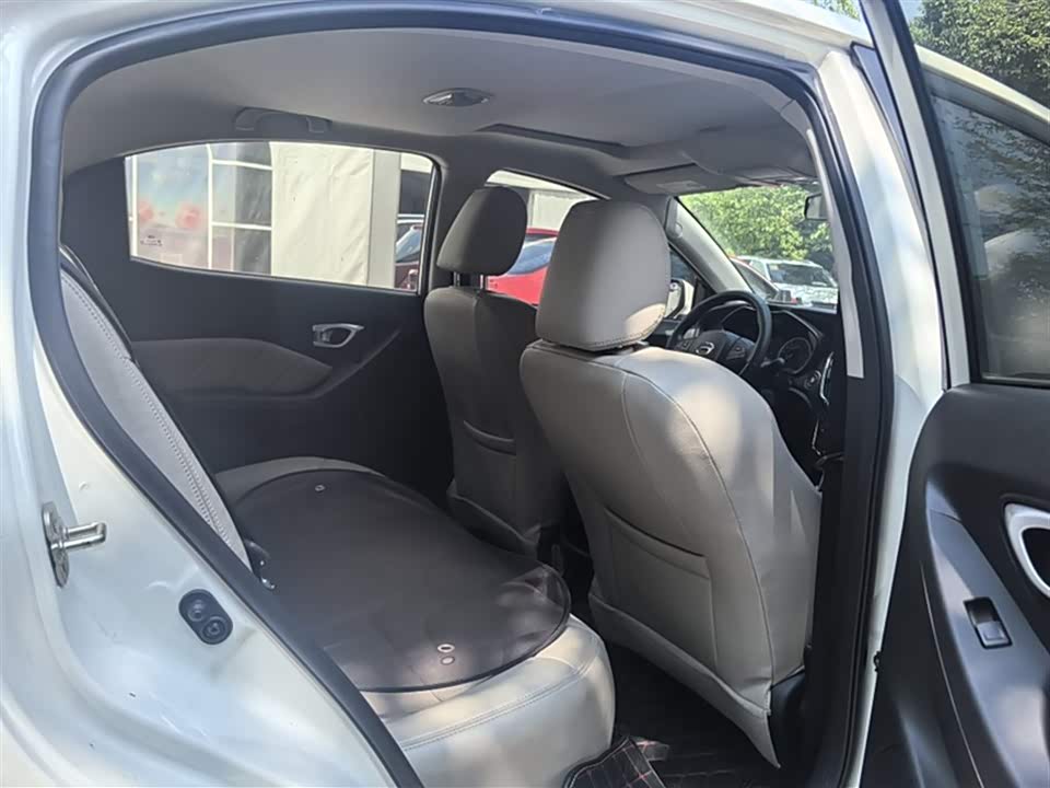 Aion Trumpchi GA3S PHEV Aion Trumpchi GA3S PHEV