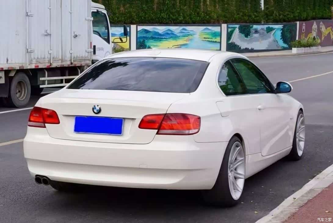 BMW 3 Series, 2008 все фото