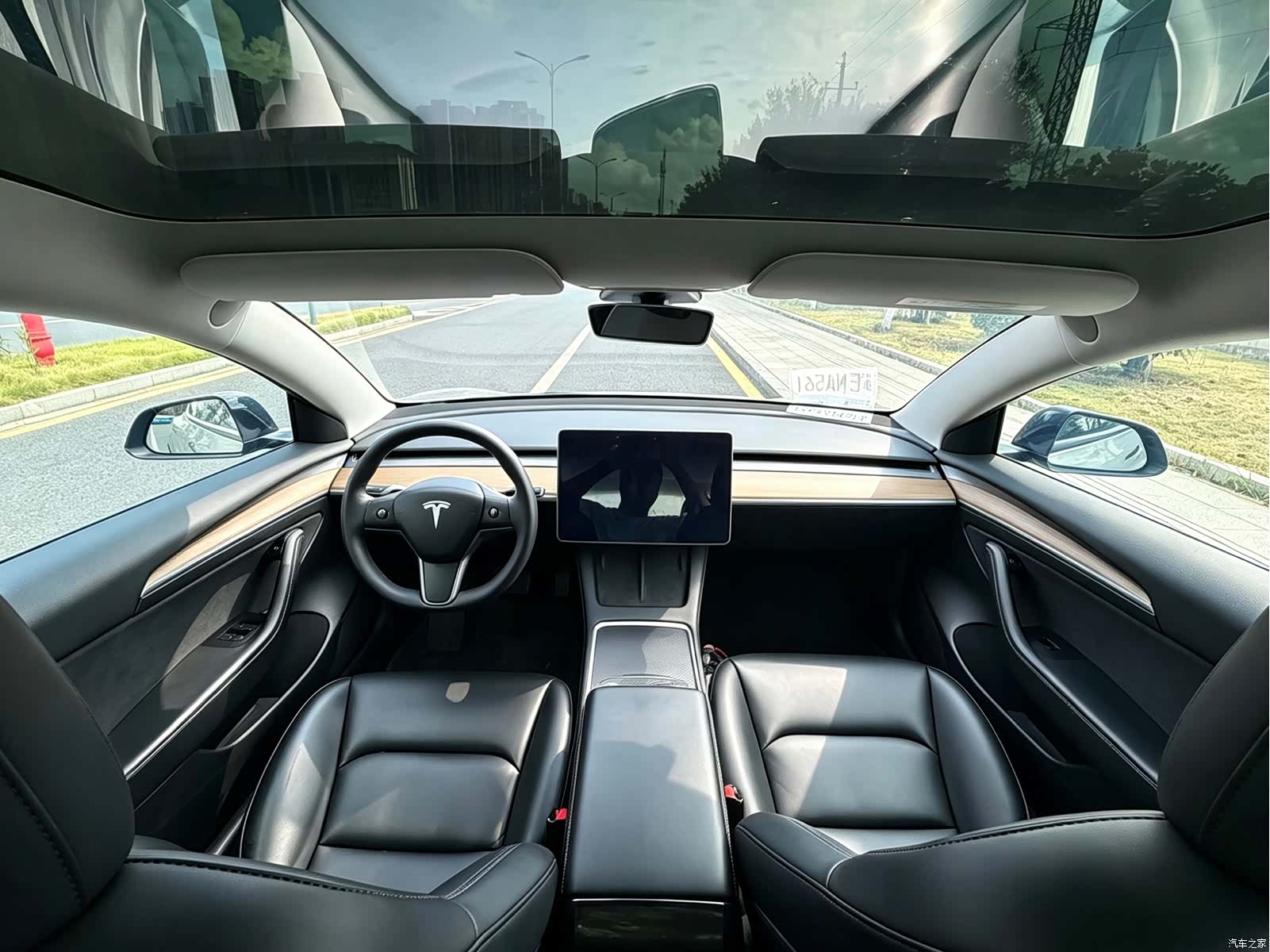 Tesla Model 3, 2021 все фото