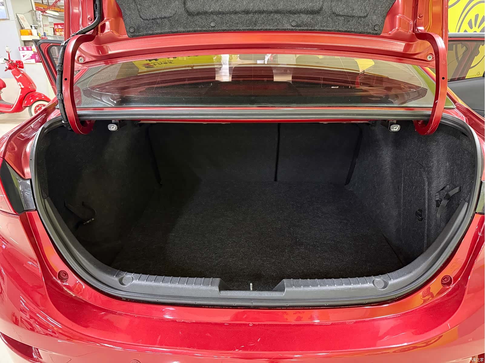 Mazda Mazda3, 2015 10