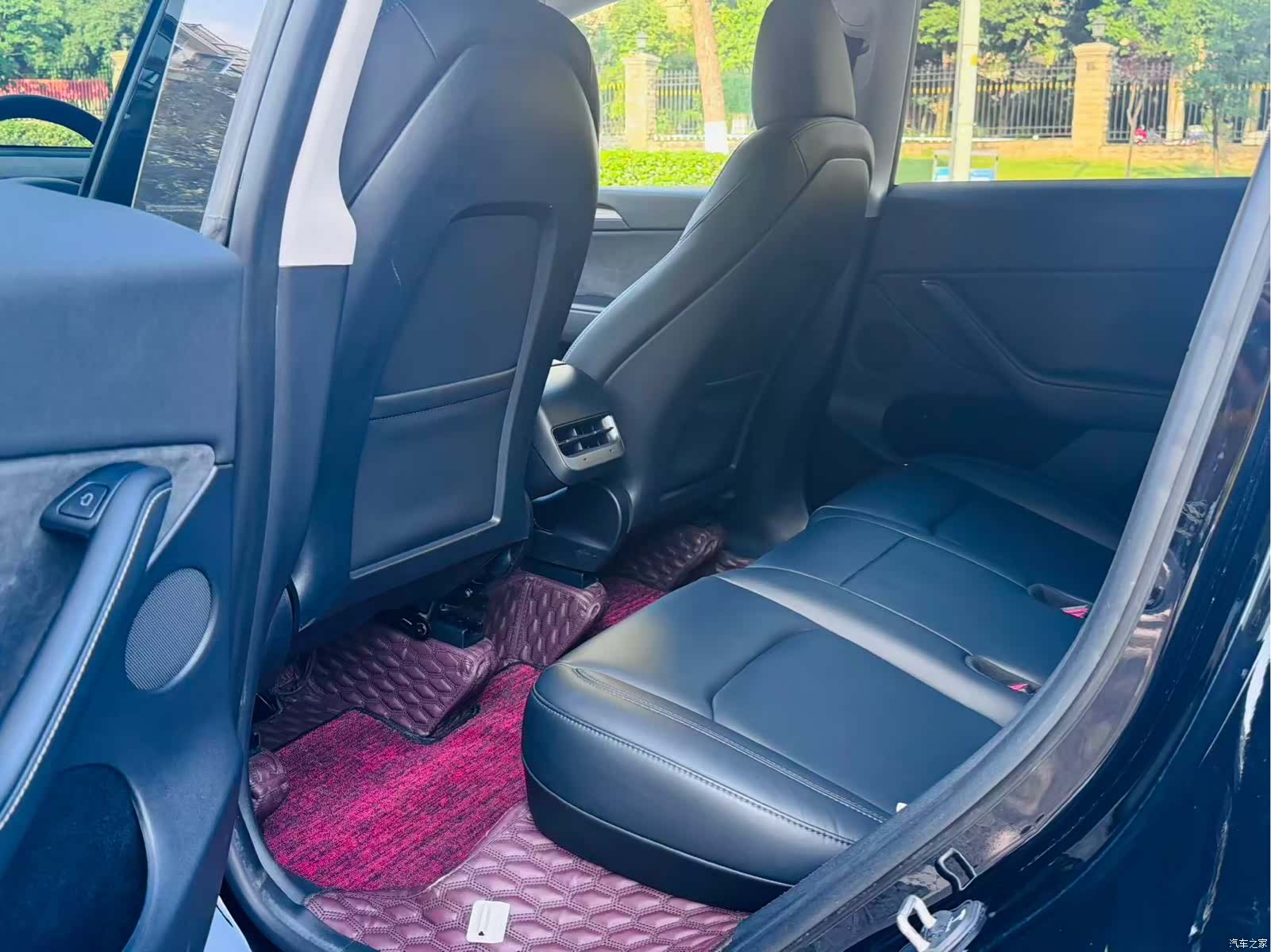 Tesla Model Y, 2023 8