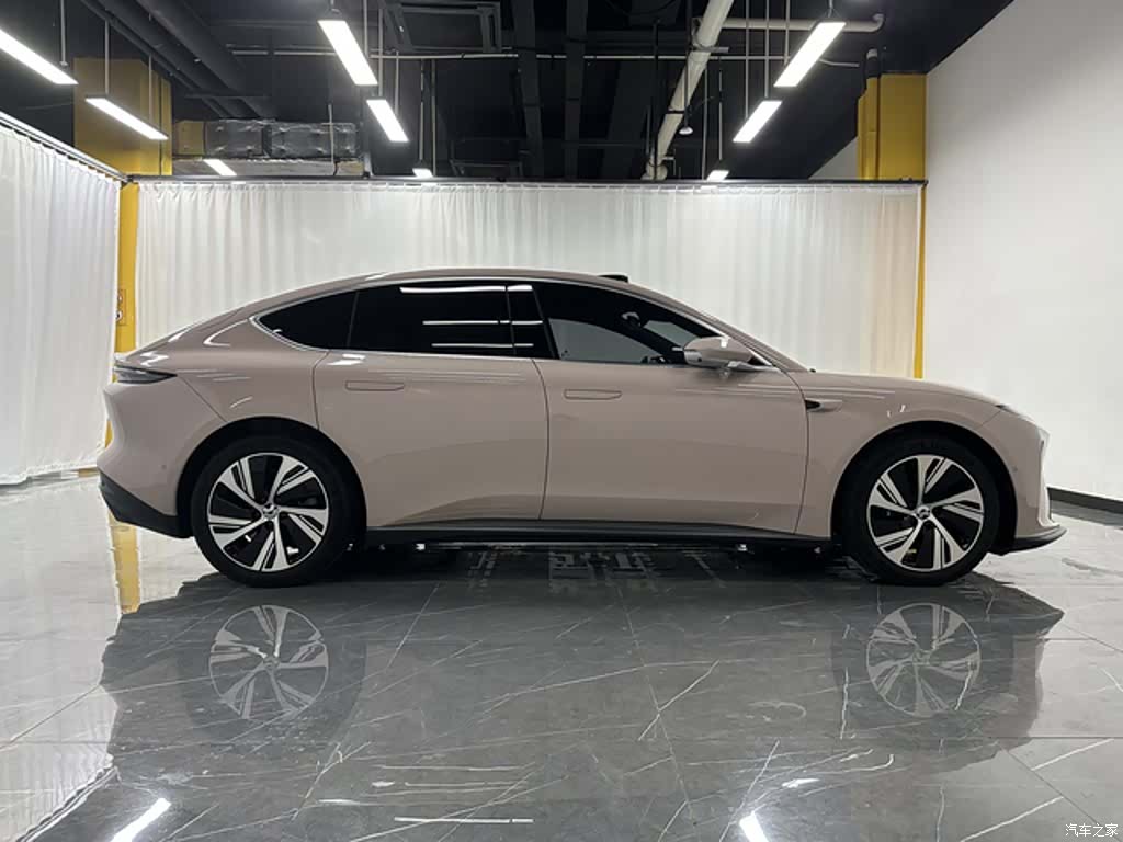 NIO ET5, 2024 8