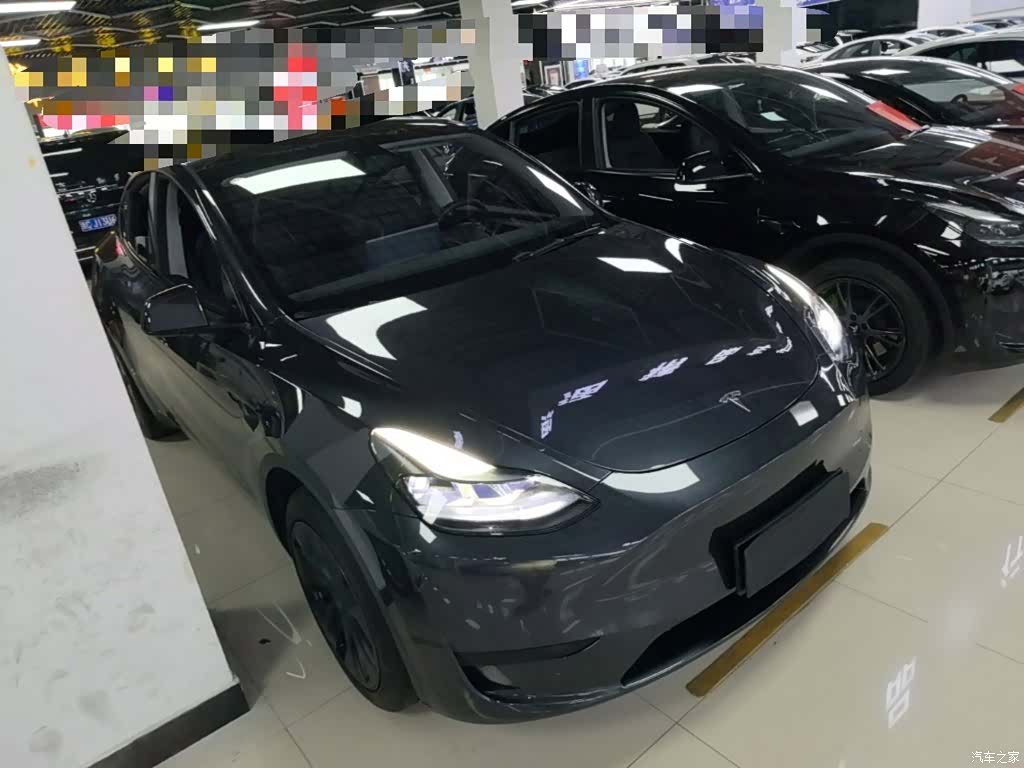 Tesla Model Y, 2024 4