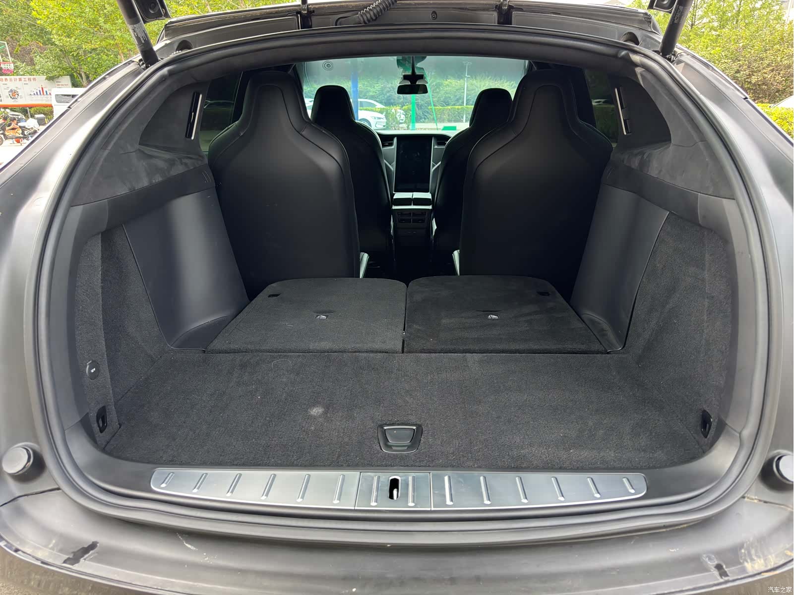 Tesla Model X, 2018 17