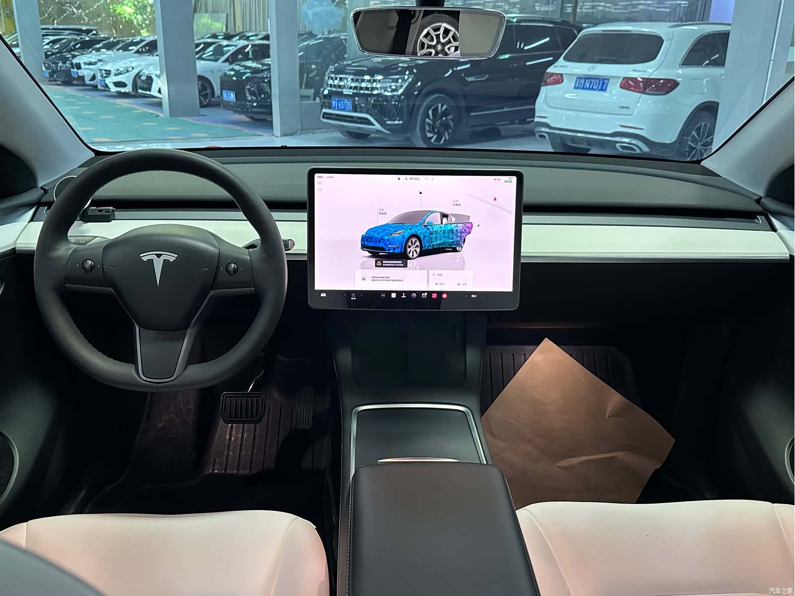 Tesla Model Y, 2023 6